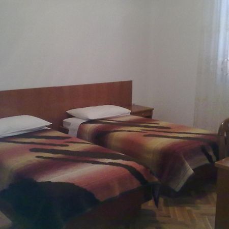 Apartmani Zdrelac Bagian luar foto