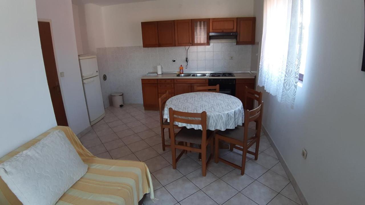 Apartmani Zdrelac Bagian luar foto